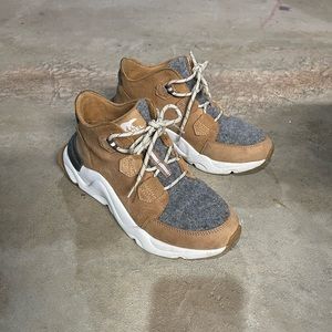 Sorel Women’s Kinetic  Caribou Sneaker Boot